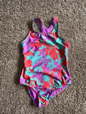 Speedo girls high neck swimsuit size 10